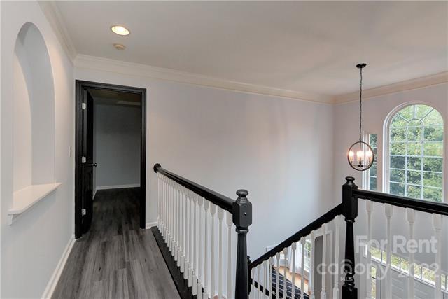 Building Photo - 517 Chadmore S Dr