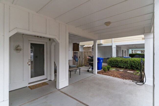 Building Photo - 1311 Bowfin Ln