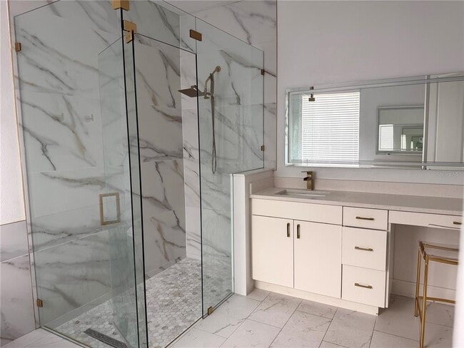 Building Photo - 10799 Royal Cypress Way