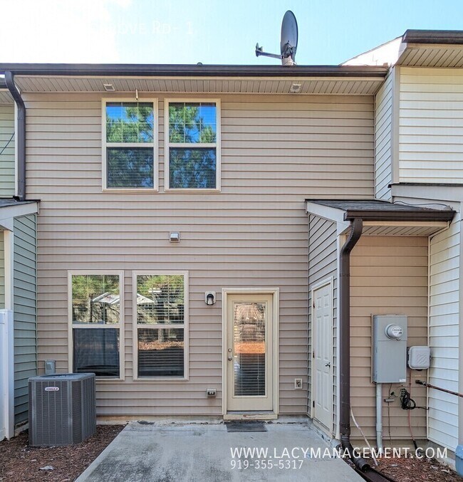 Building Photo - 3005 Bluegrove Rd