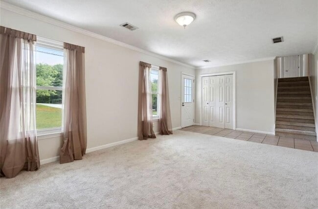 Building Photo - 3081 Brooks Dr