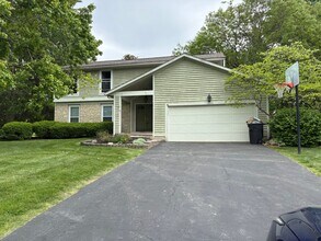 Building Photo - 13236 E Crosset Hill Dr