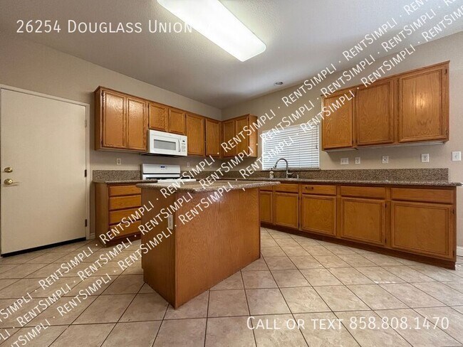 Building Photo - 26254 Douglass Union Ln