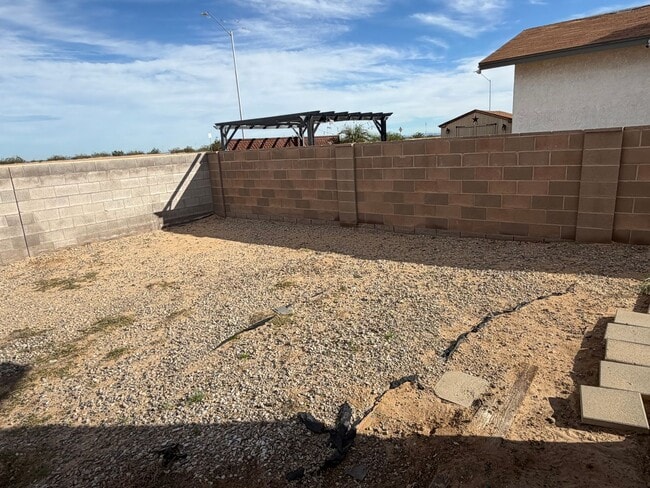 Building Photo - San Luis 3 Bedroom home with Fenced Lot