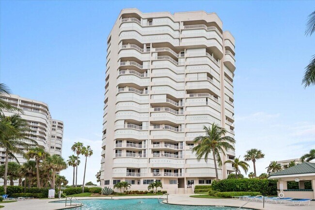 Building Photo - 5051 N Hwy A1A