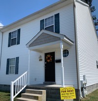 Building Photo - 324 Cedar Crossing Rd