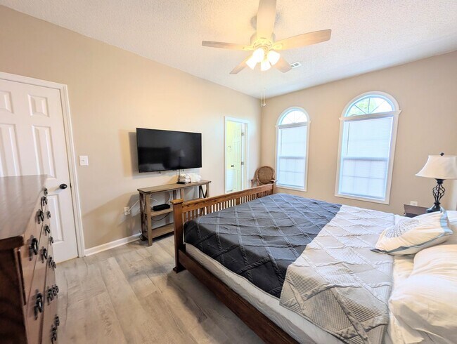 Building Photo - Long Term Rental in Savannah Shores - Myrtle Beach, SC