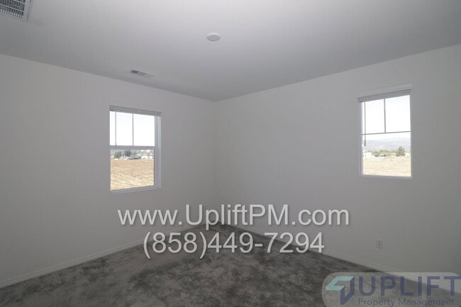 Building Photo - 36351 Elizabeth Ln