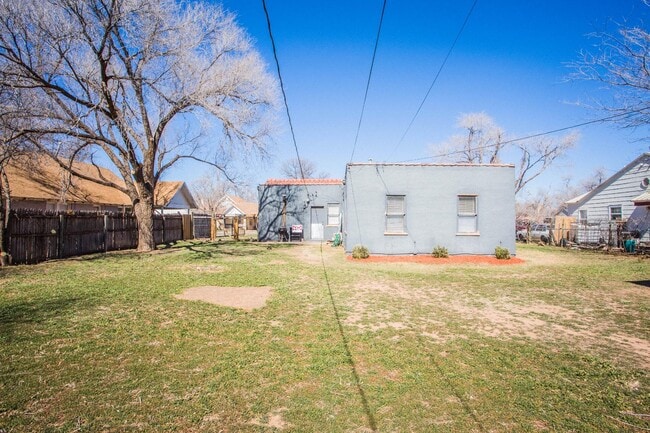 Building Photo - 2115 26th St