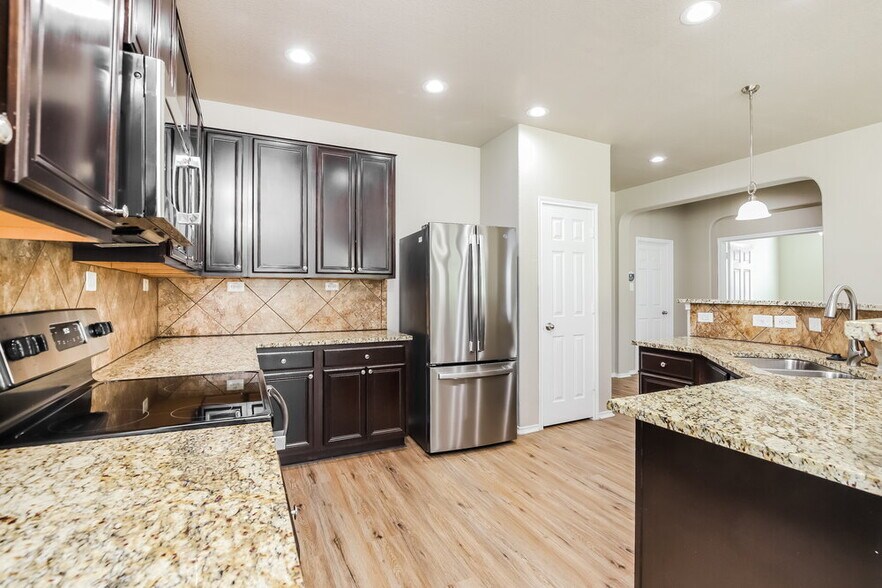 Building Photo - 1218 Bridle Bit