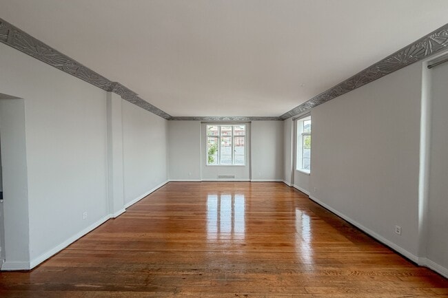 Building Photo - 1314 Hayworth Ave