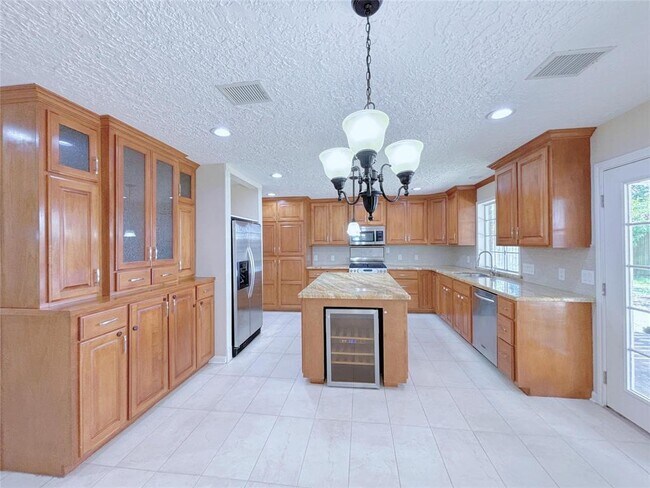 Building Photo - 14718 Atterbury Dr