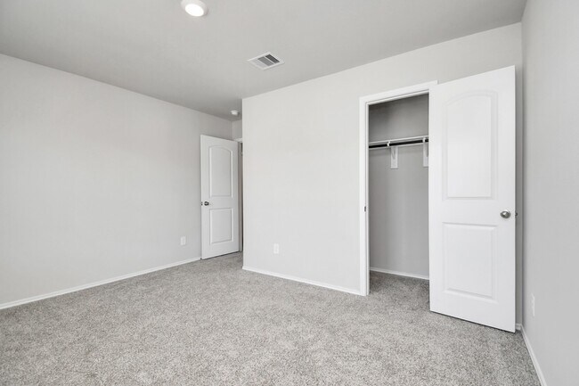 Building Photo - 23723 Harrow Fld Ln