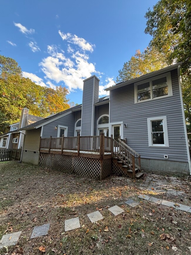 Building Photo - 14300 Woods Walk Ln