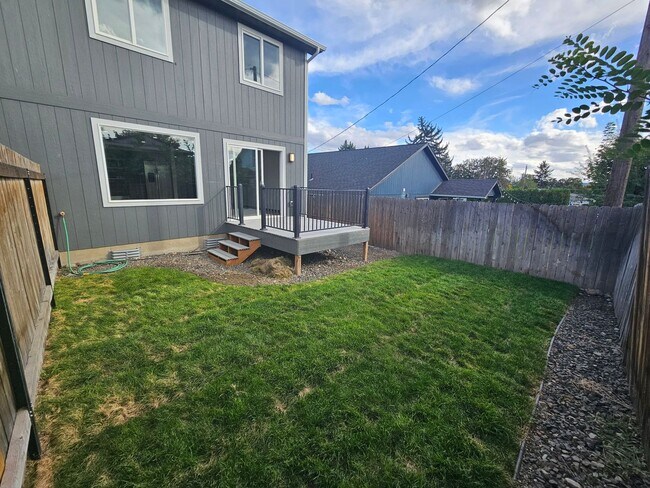 Building Photo - N. N Haven St