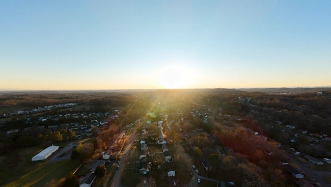 Building Photo - 6343 Cadbury Dr NW