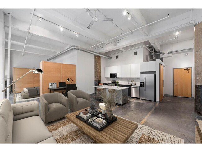 Building Photo - 700 N Washington Ave