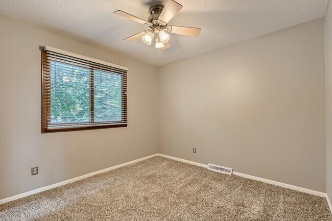 Building Photo - 13760 87th Avenue North, Maple Grove, MN, ...