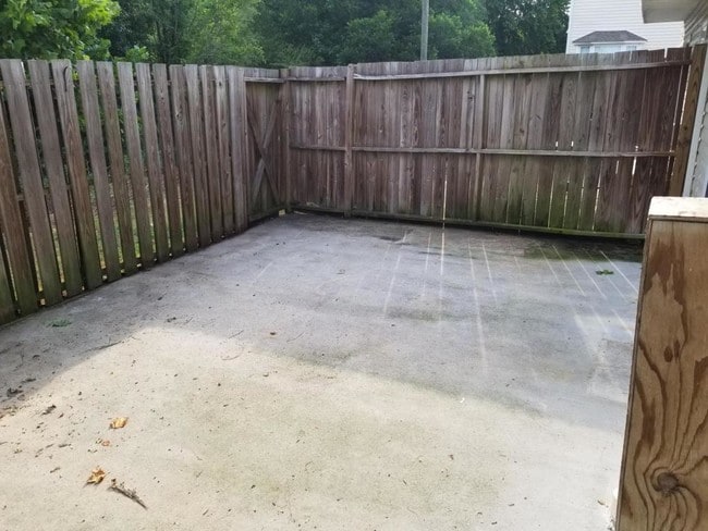 Building Photo - 2136 Flagstone Ct