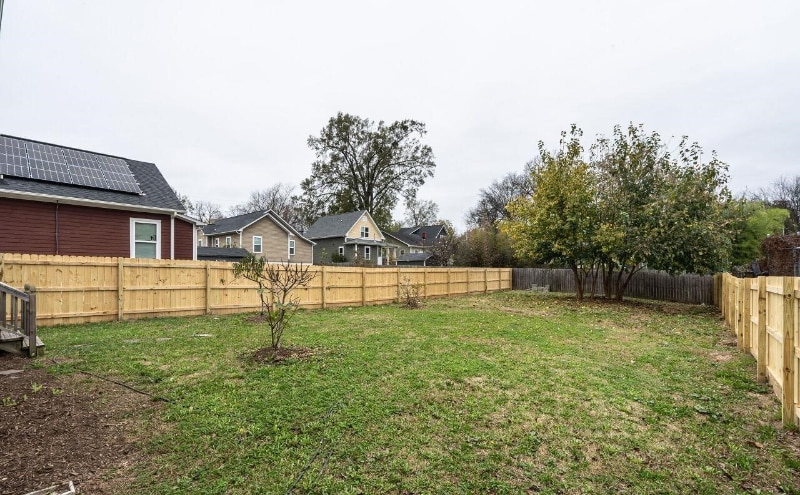 Building Photo - 707 E Martin St