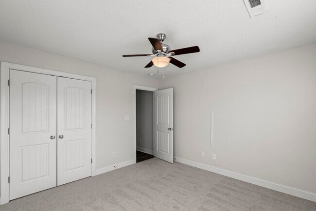 Building Photo - Gorgeous Home Offering Over 3000 HSF!