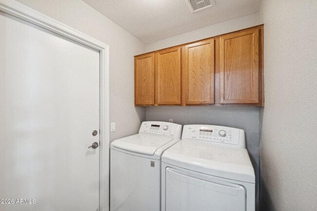 Building Photo - 9235 W Marconi Ave