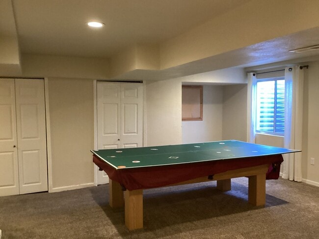 Building Photo - 3 bedroom, 2 Bath Ranch Home with 2 Car At...