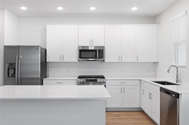 Building Photo - 8104 Danson Ln