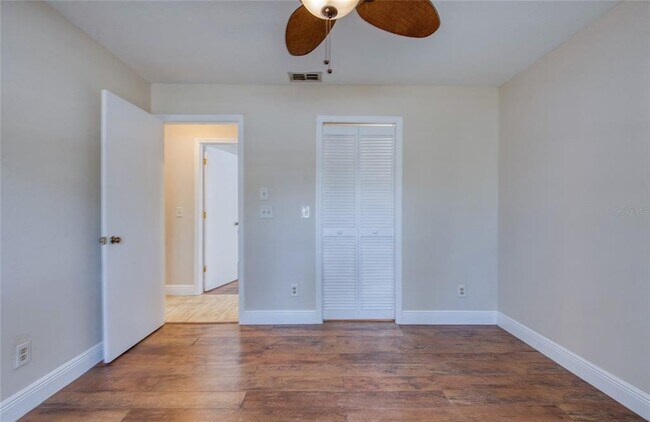 Building Photo - 1925 Brookstone Way