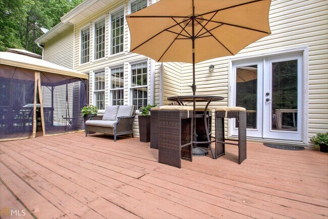 Building Photo - 208 Wysteria Ct