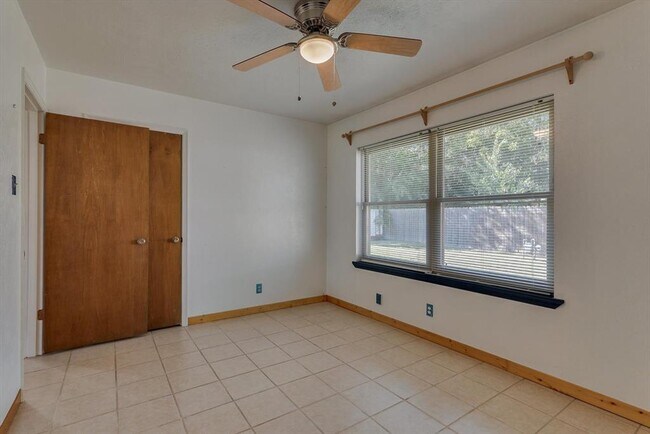 Building Photo - 3507 Hummingbird Ln