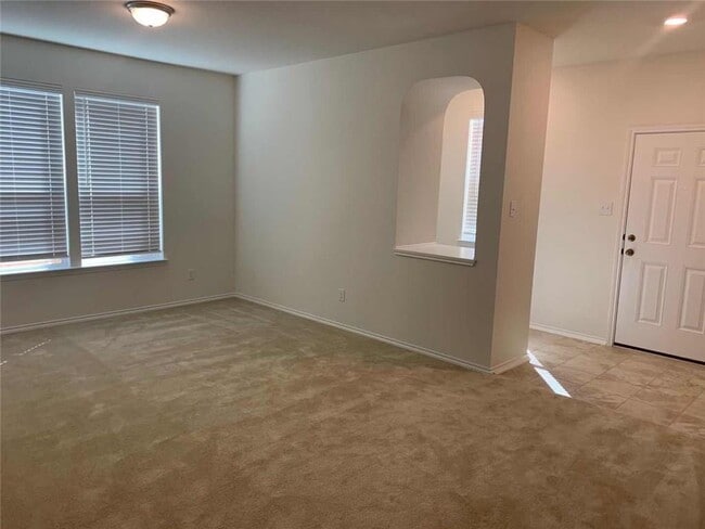Building Photo - 1313 Arbor Acres Loop