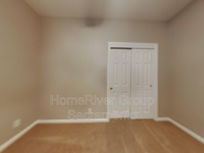 Building Photo - 5322 Bellegrove Way