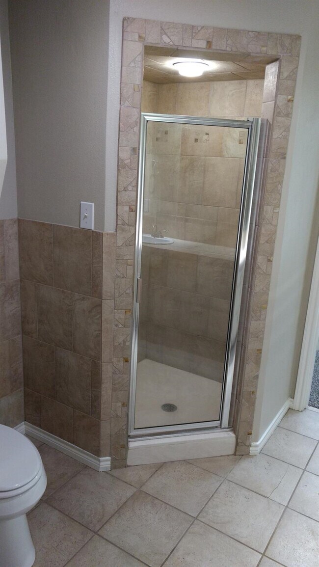 Building Photo - 3015 32nd St