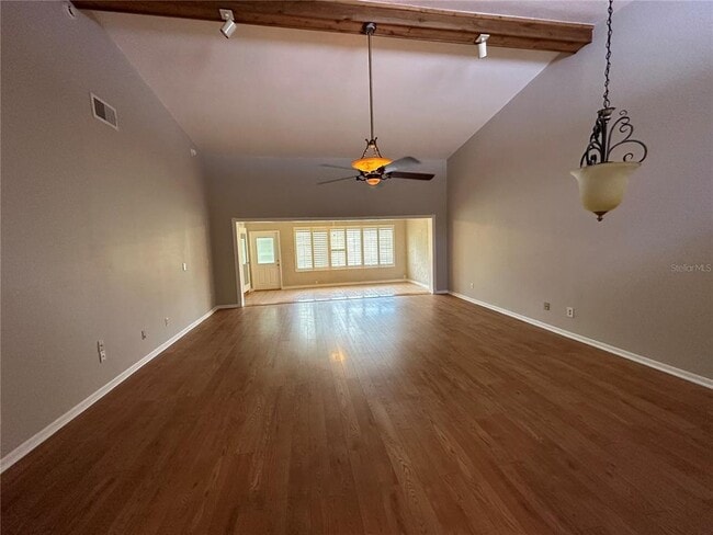 Building Photo - 1539 Pickwood Ave