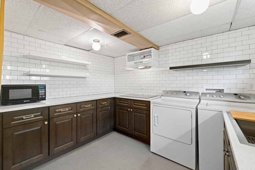 Building Photo - 3419 SE 57th Ave