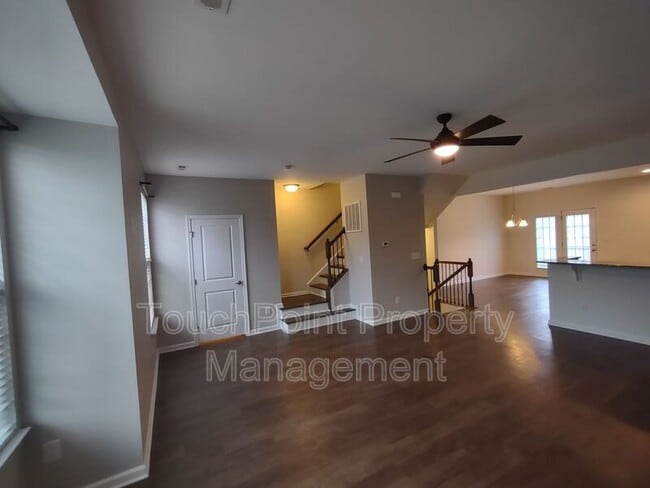 Building Photo - 4073 Zilker Park Dr