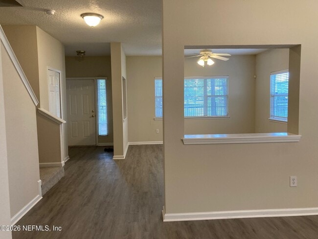 Building Photo - 7226 Deerfoot Cir