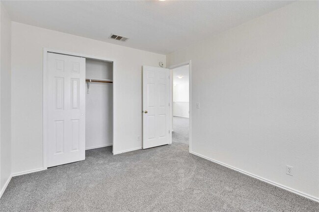 Building Photo - 14418 Pebble Run Path
