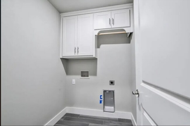 Building Photo - Beautiful 4 Bedroom Home in South Lubbock with Modern Finishes & Great Location!