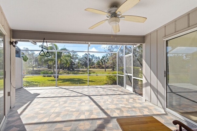 Building Photo - beautiful Sarasota 3 bedroom 2 bathroom ho...