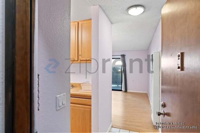 Building Photo - 2077 Washington Ave