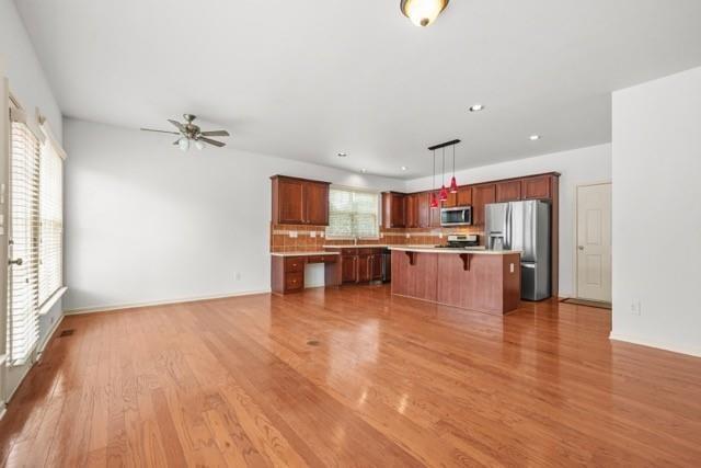 Building Photo - 585 Marylebone Dr