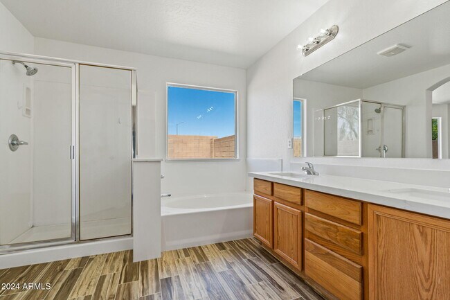 Building Photo - 17482 W Caribbean Ln
