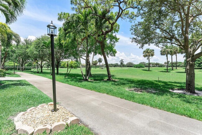 Building Photo - 7225 Promenade Dr