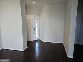 Building Photo - 514 Millar Ct