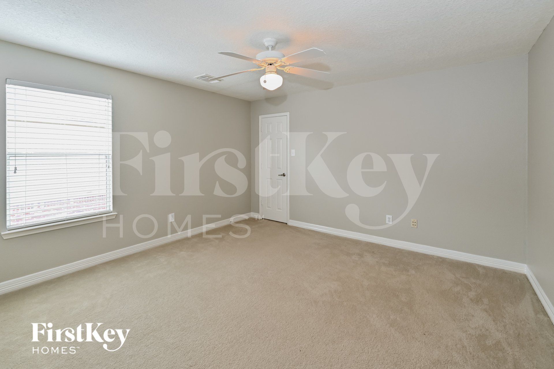 Building Photo - 17714 Meadow Crossing Ln