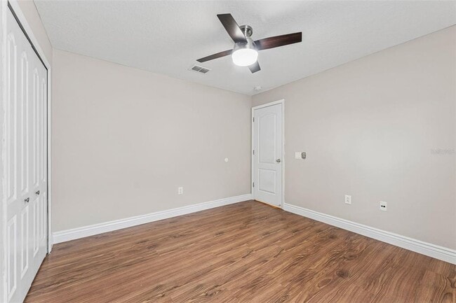 Building Photo - 25946 Buckthorn Ave