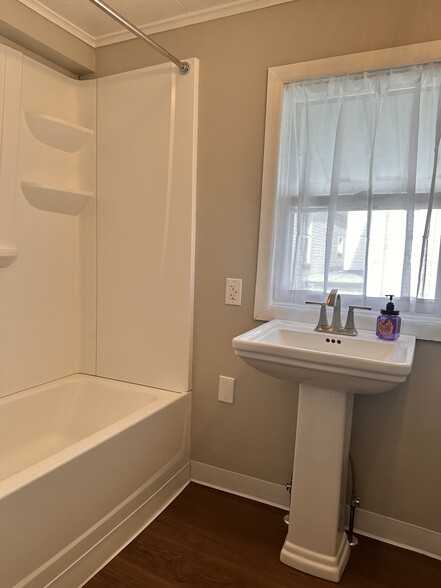 Bathroom - 1111 Garfield St