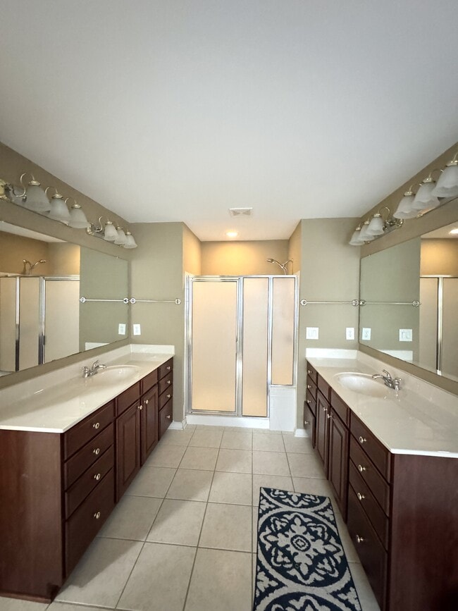 Building Photo - 6314 Mimosa Cir